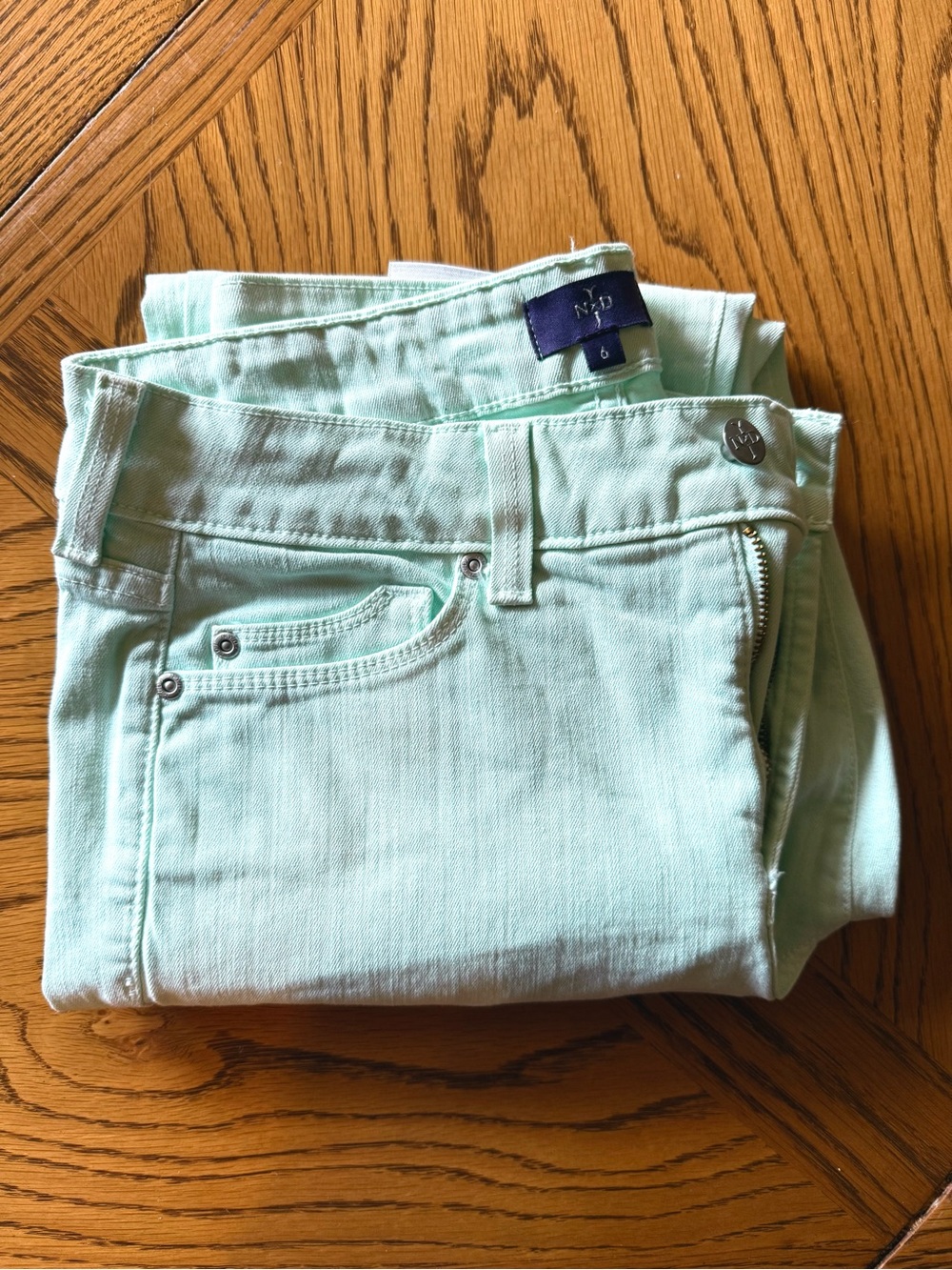 NYDJ Mint Green Skinny Jeans - size 6